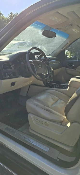 2010 GMC Yukon 3rd Gen - Image 7 of 12