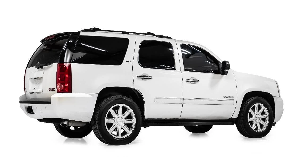 2010 GMC Yukon 3rd Gen - Image 3 of 12