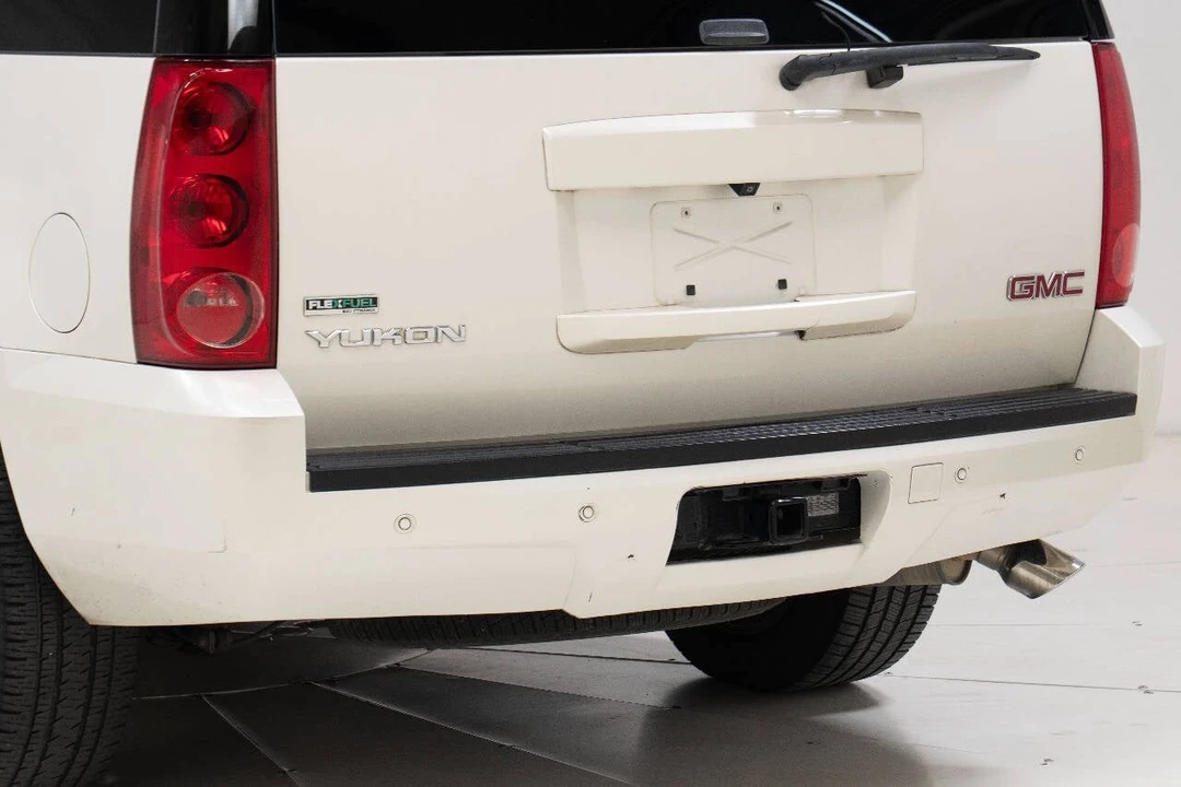 2010 GMC Yukon 3rd Gen - Image 12 of 12
