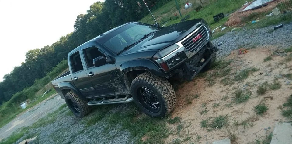 2010 GMC Canyon 1st Gen - Image 2 of 2