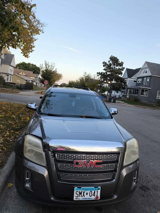 2010 GMC Terrain - Image 2 of 5