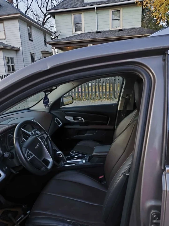 2010 GMC Terrain - Image 5 of 5