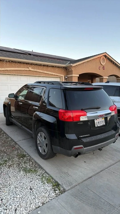 2010 GMC Terrain - Image 4 of 5