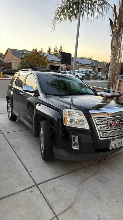 2010 GMC Terrain - Image 3 of 5