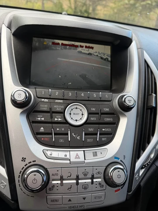 2010 GMC Terrain - Image 15 of 17
