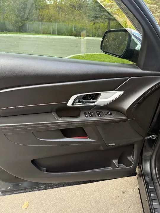 2010 GMC Terrain - Image 12 of 17