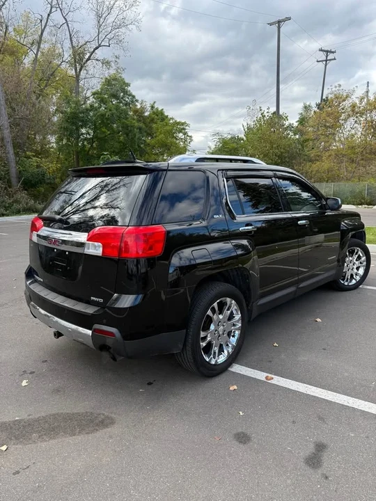 2010 GMC Terrain - Image 5 of 17