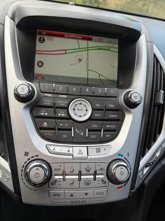 2010 GMC Terrain - Image 14 of 17
