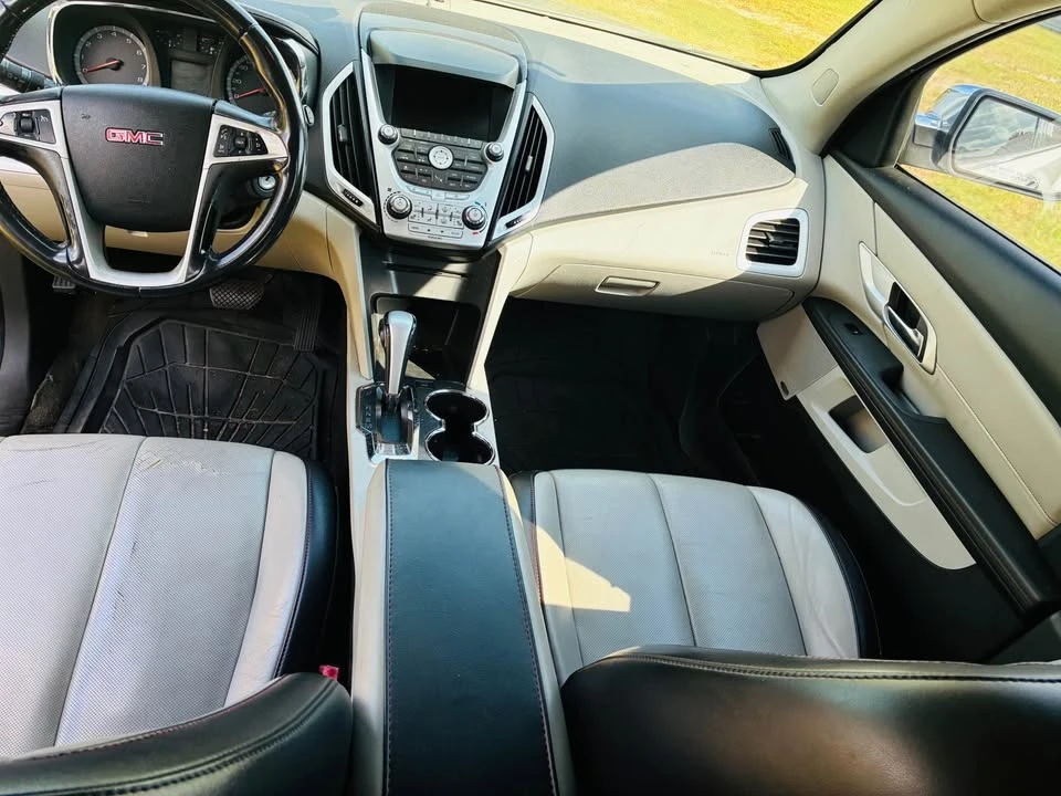 2010 GMC Terrain - Image 14 of 15