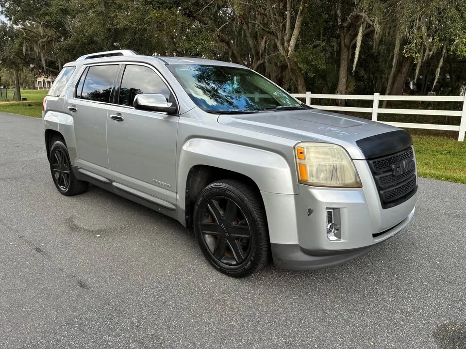 2010 GMC Terrain - Image 2 of 15