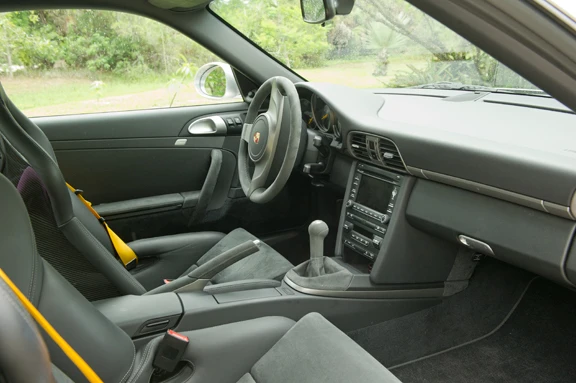 2010 Porsche 997 GT3 - Image 3 of 5