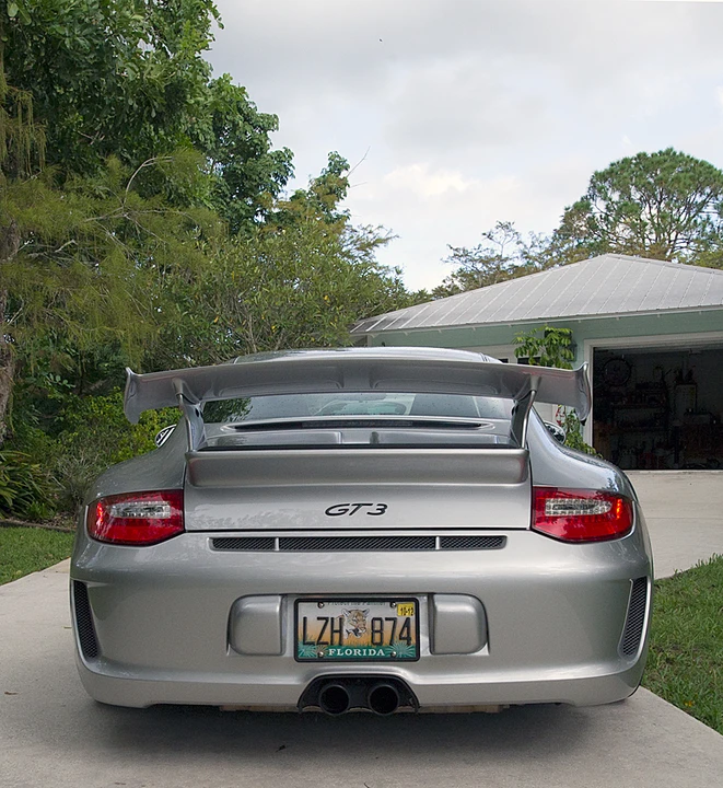 2010 Porsche 997 GT3 - Image 2 of 5