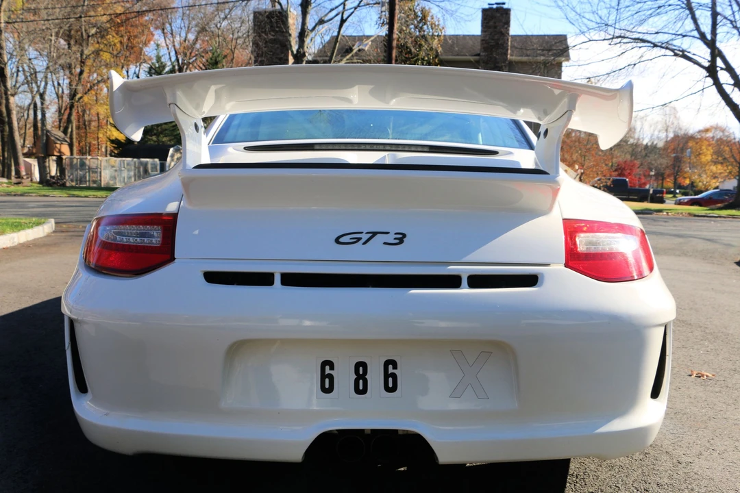 2010 Porsche 997 GT3 RS - Image 8 of 25