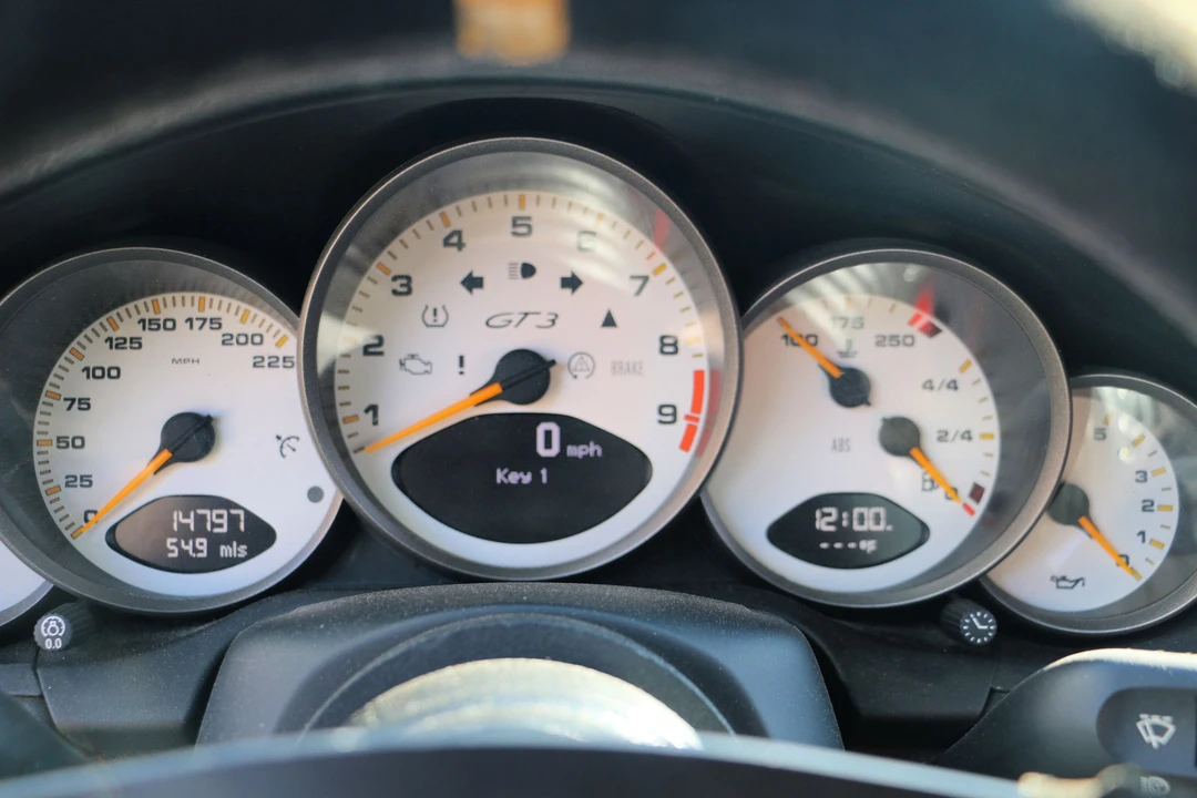 2010 Porsche 997 GT3 RS - Image 17 of 25