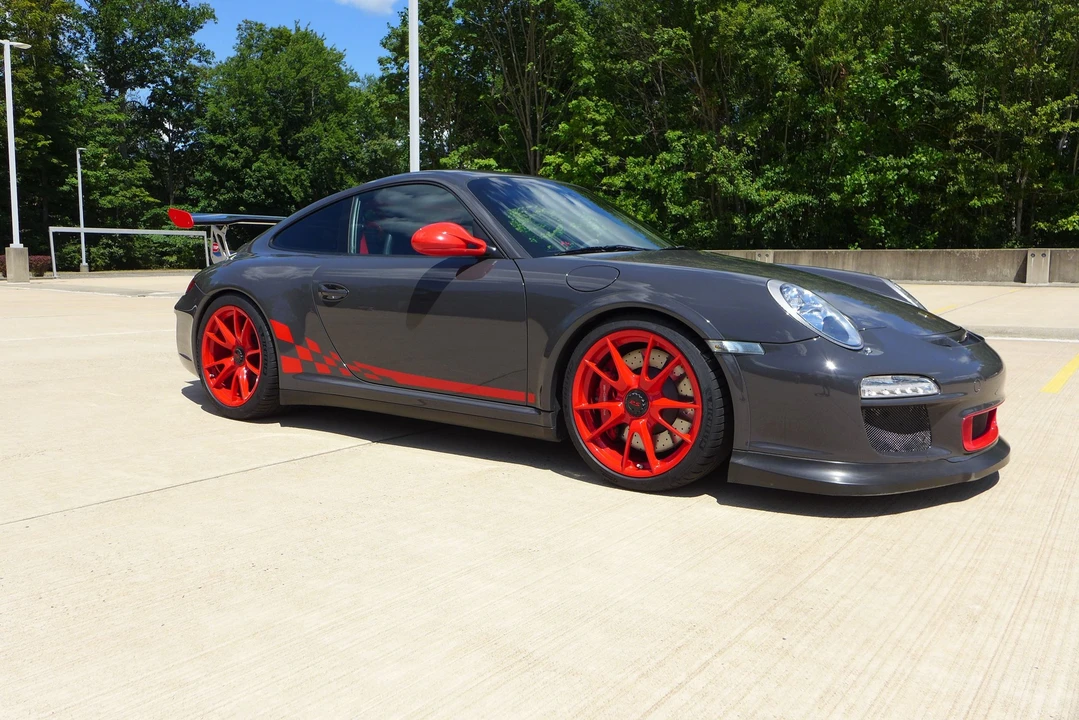 2010 Porsche 997 GT3 RS - Image 2 of 19