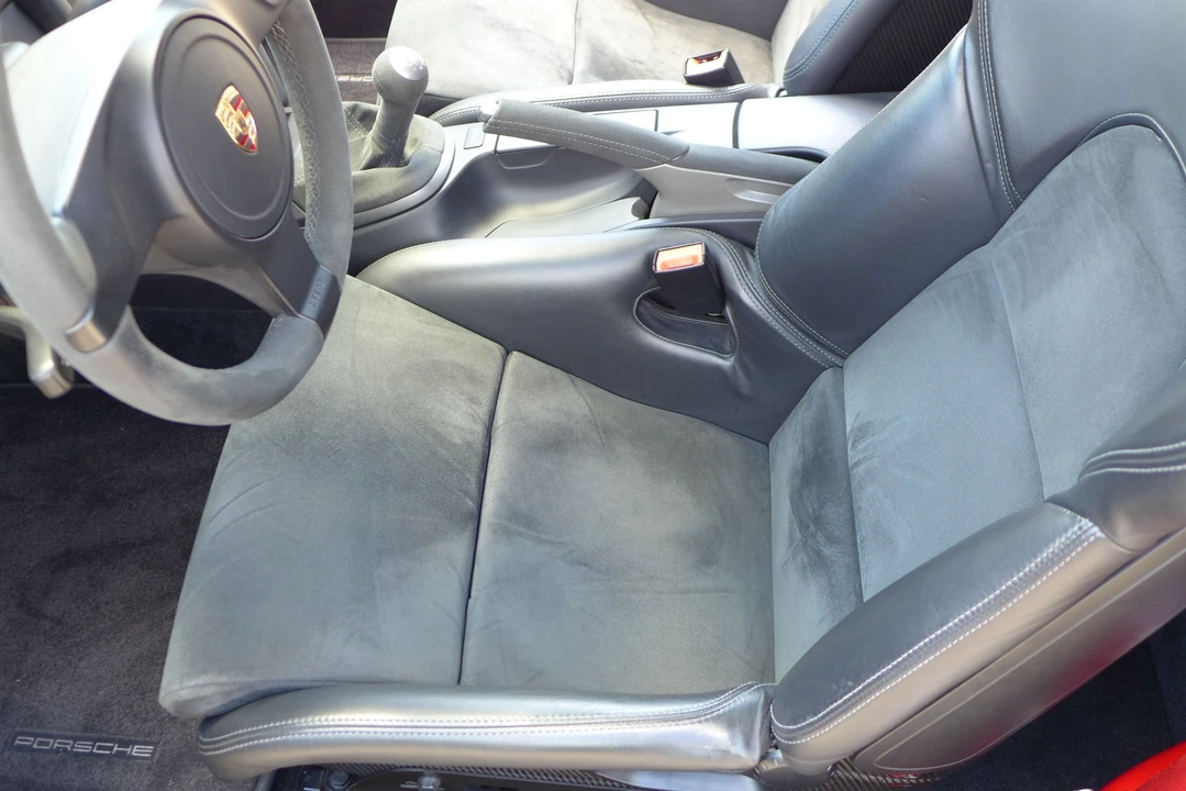 2010 Porsche 997 GT3 RS - Image 13 of 19