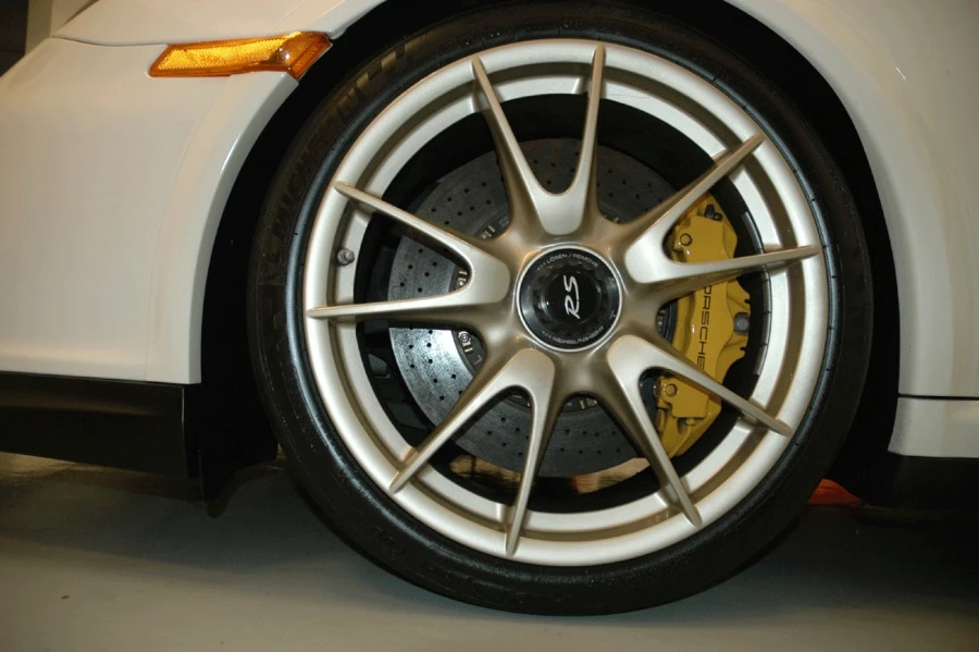 2010 Porsche 997 GT3 RS - Image 5 of 5