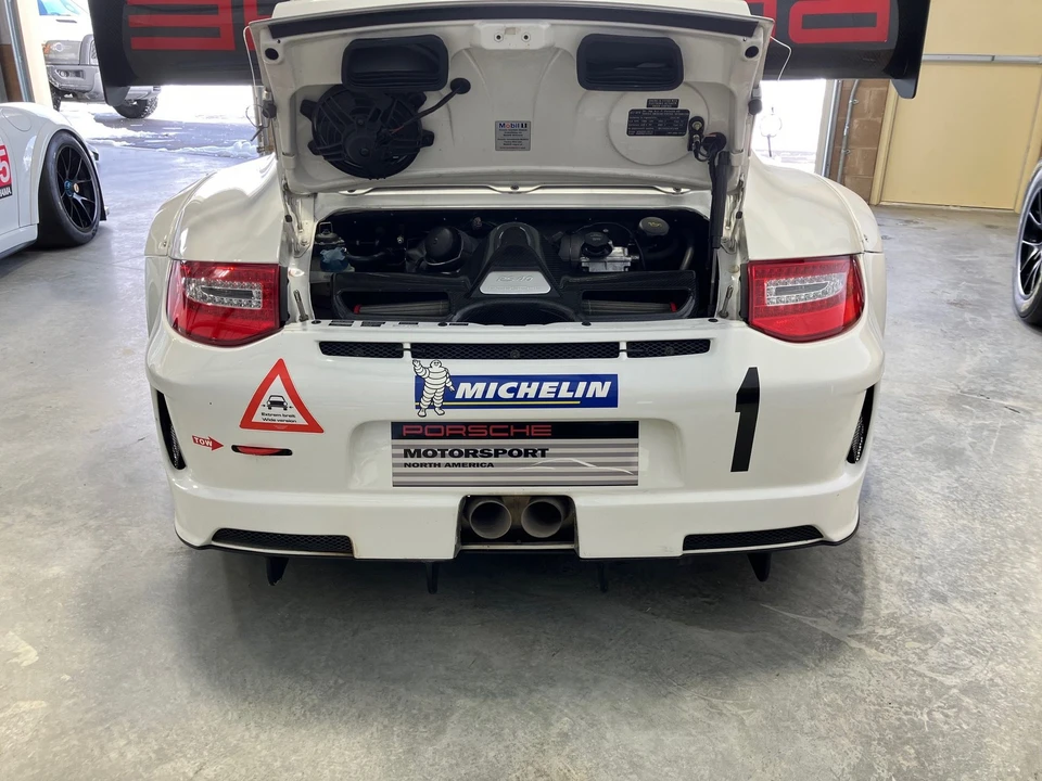 2010 Porsche 997 GT3 RS - Image 3 of 11