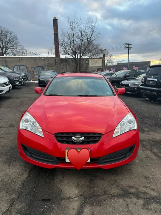 2010 Genesis - Image 2 of 15