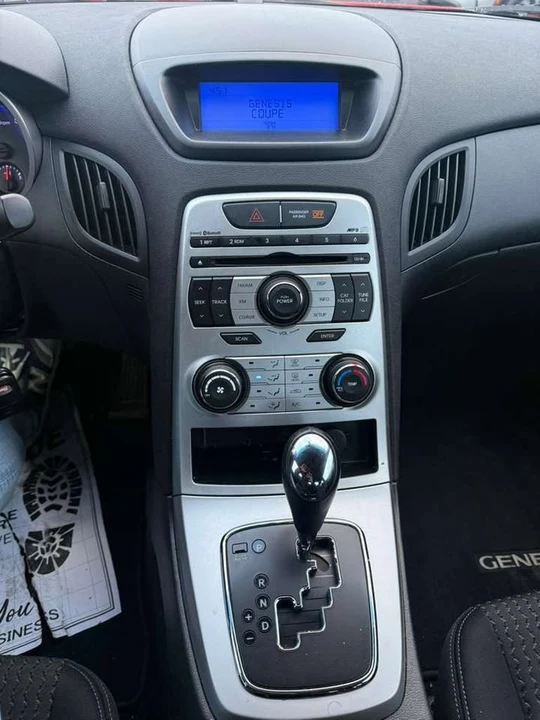 2010 Genesis - Image 7 of 15