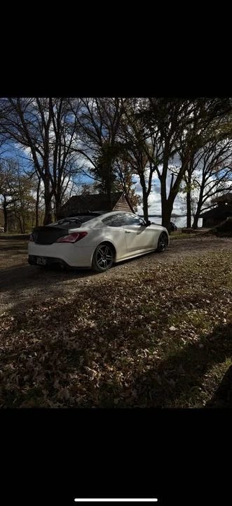 2010 Genesis - Image 2 of 4