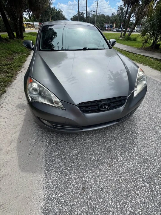 2010 Hyundai Genesis Coupe - Image 3 of 4