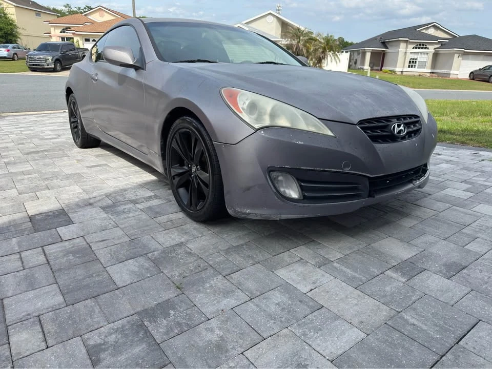 2010 Genesis - Image 2 of 10