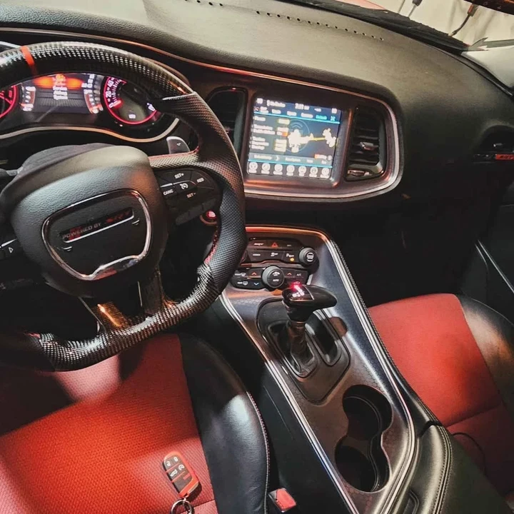 2010 Hyundai Genesis - Image 6 of 11