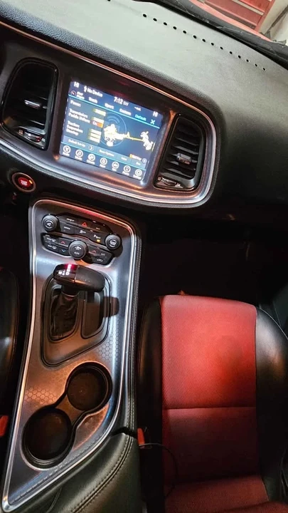 2010 Hyundai Genesis - Image 7 of 11