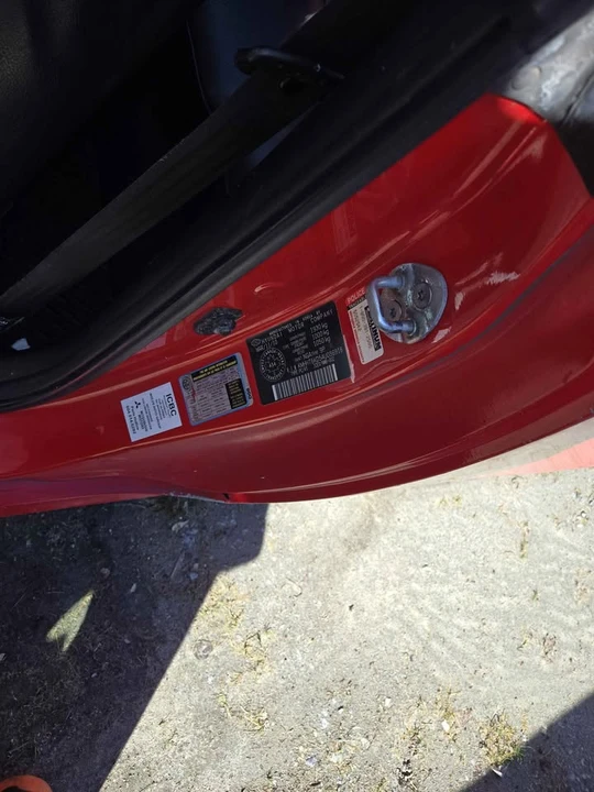 2010 Hyundai Genesis - Image 10 of 12