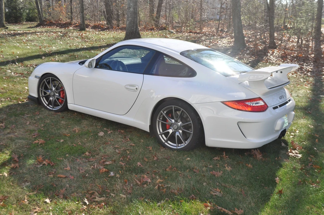 2010 Porsche 997 GT3 - Image 3 of 8