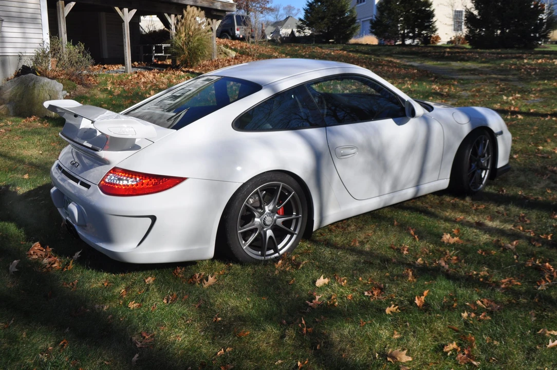 2010 Porsche 997 GT3 - Image 4 of 8