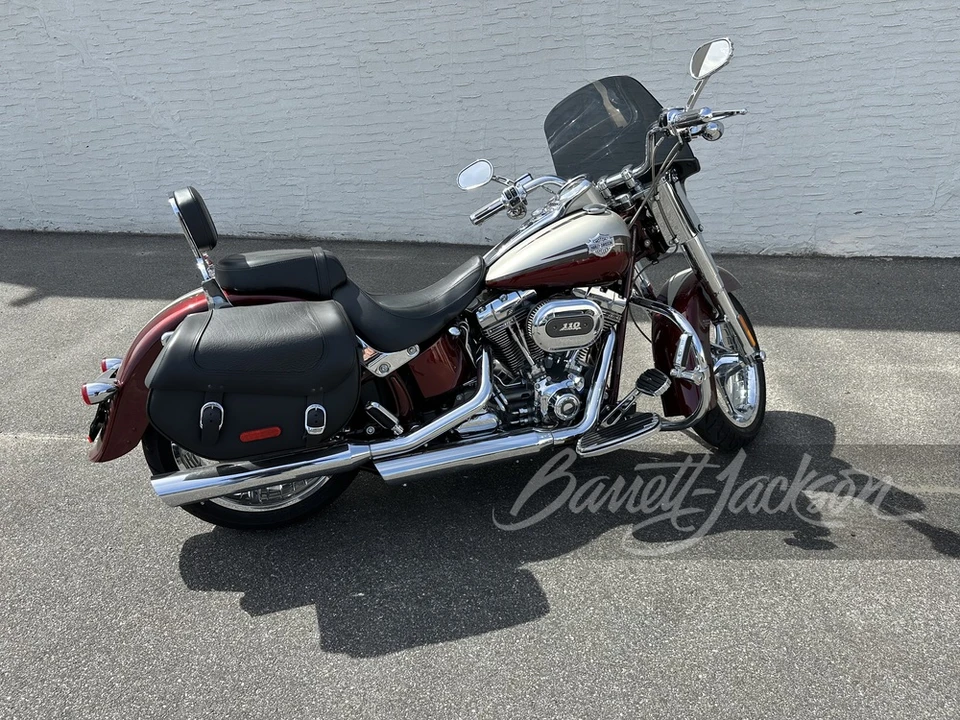 2010 Harley-Davidson CVO - Image 2 of 7