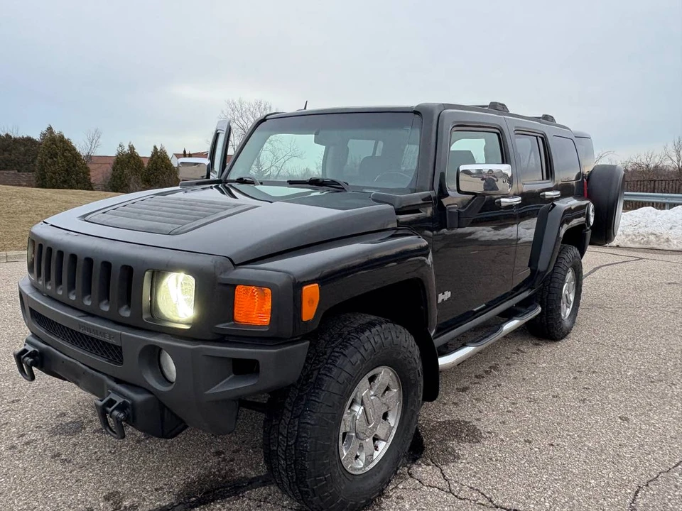 2010 Hummer Hummer H3 - Image 3 of 23