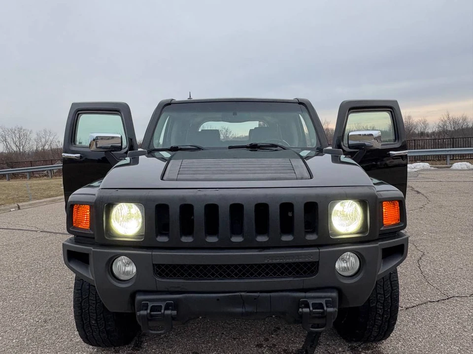 2010 Hummer Hummer H3 - Image 4 of 23