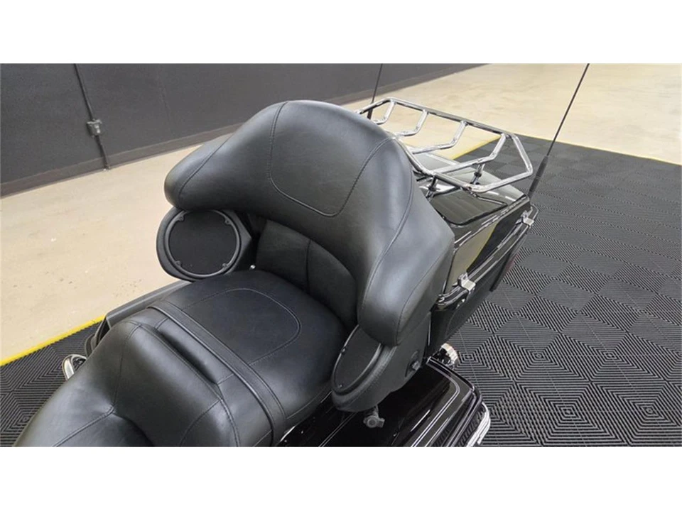 2010 Harley-Davidson Touring Twin Cam - Image 14 of 31
