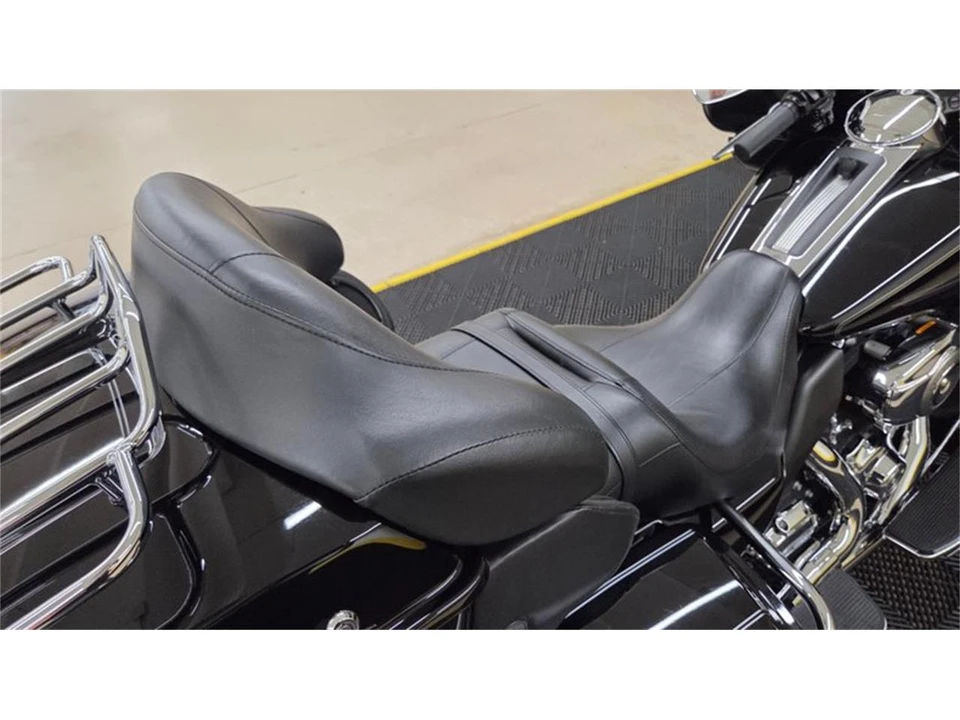 2010 Harley-Davidson Touring Twin Cam - Image 18 of 31