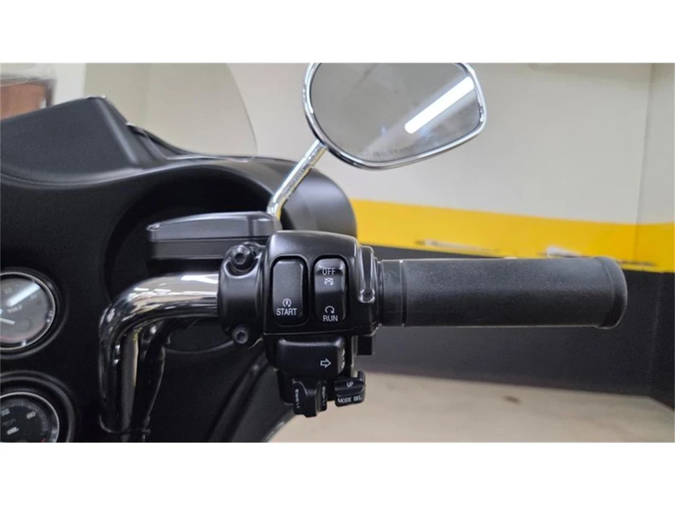2010 Harley-Davidson Touring Twin Cam - Image 24 of 31