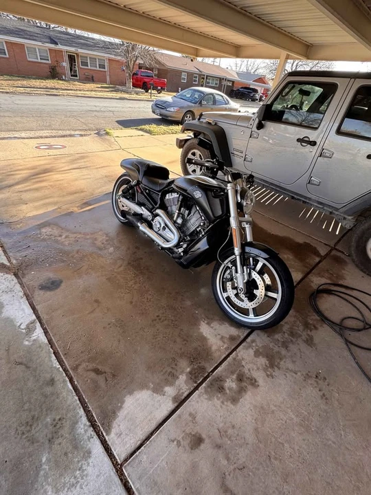 2010 Harley-Davidson V-Rod - Image 2 of 5
