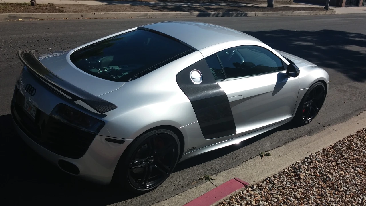 2010 Audi 42 R8 - Image 4 of 5
