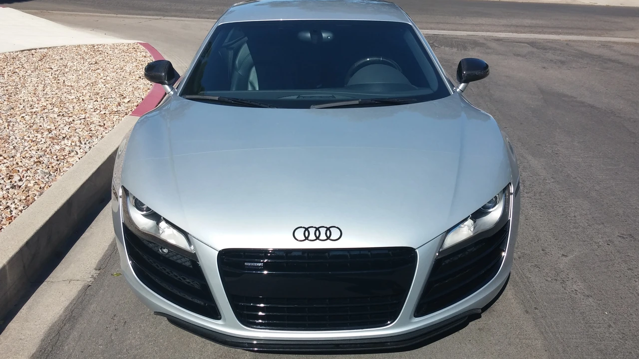 2010 Audi 42 R8 - Image 2 of 5