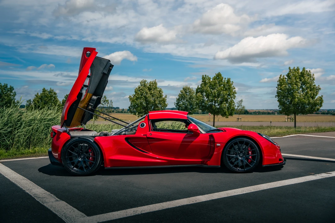 2010 Hennessey - Image 13 of 31