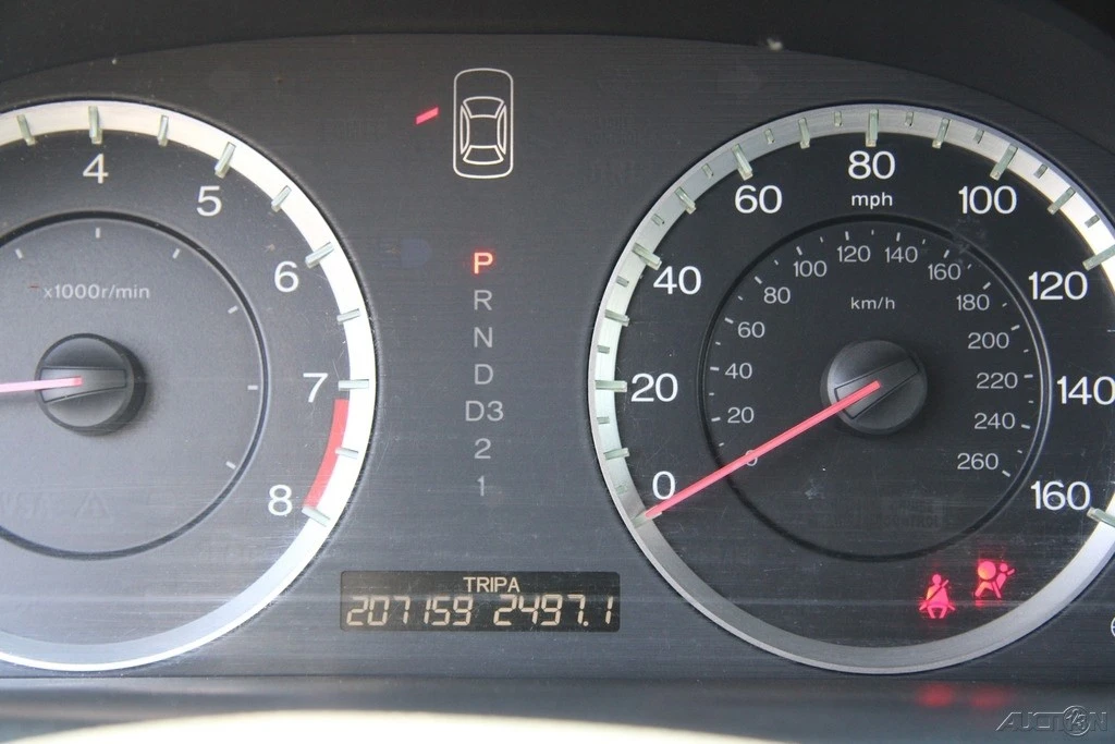 2010 Honda Accord 8th Gen - Image 17 of 21