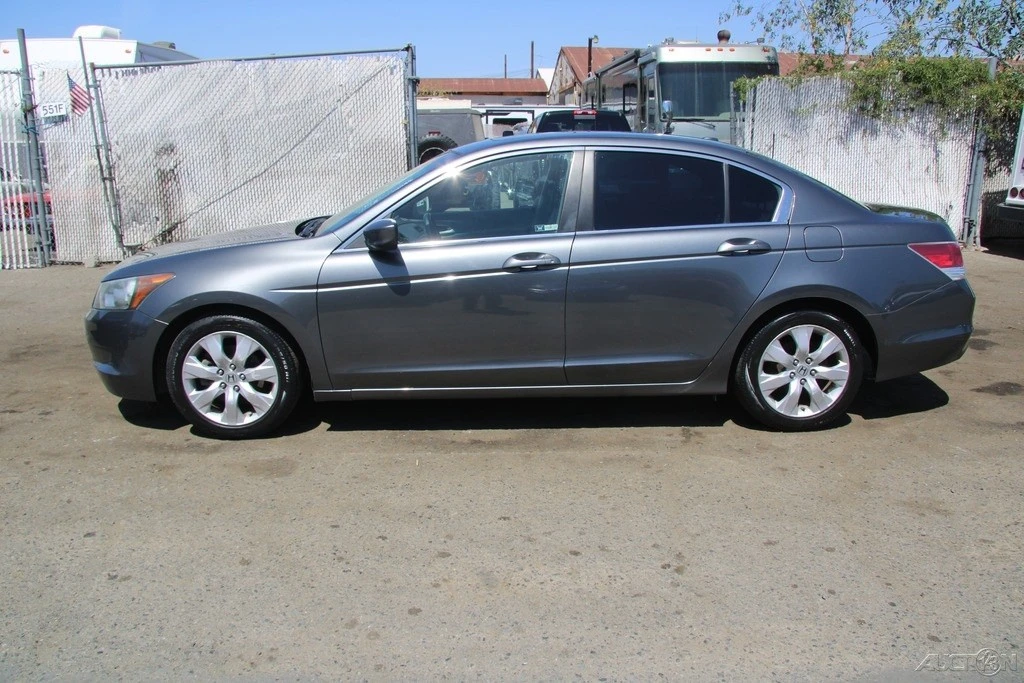 2010 Honda Accord 8th Gen - Image 3 of 21
