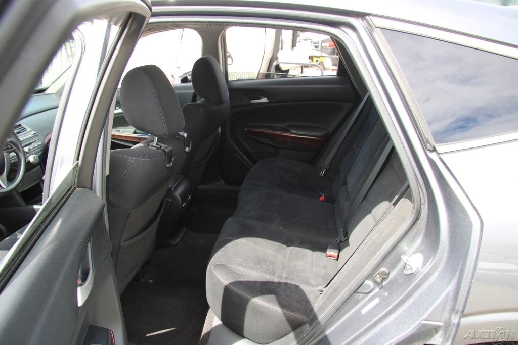 2010 Honda Accord 8th Gen - Image 22 of 24