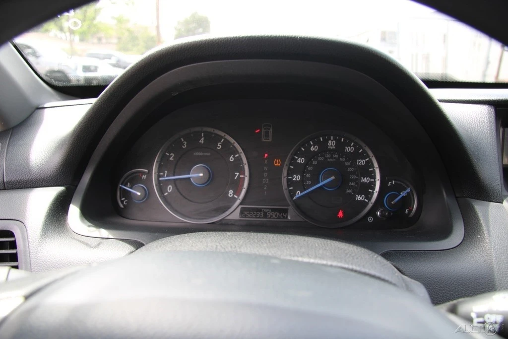 2010 Honda Accord 8th Gen - Image 17 of 24