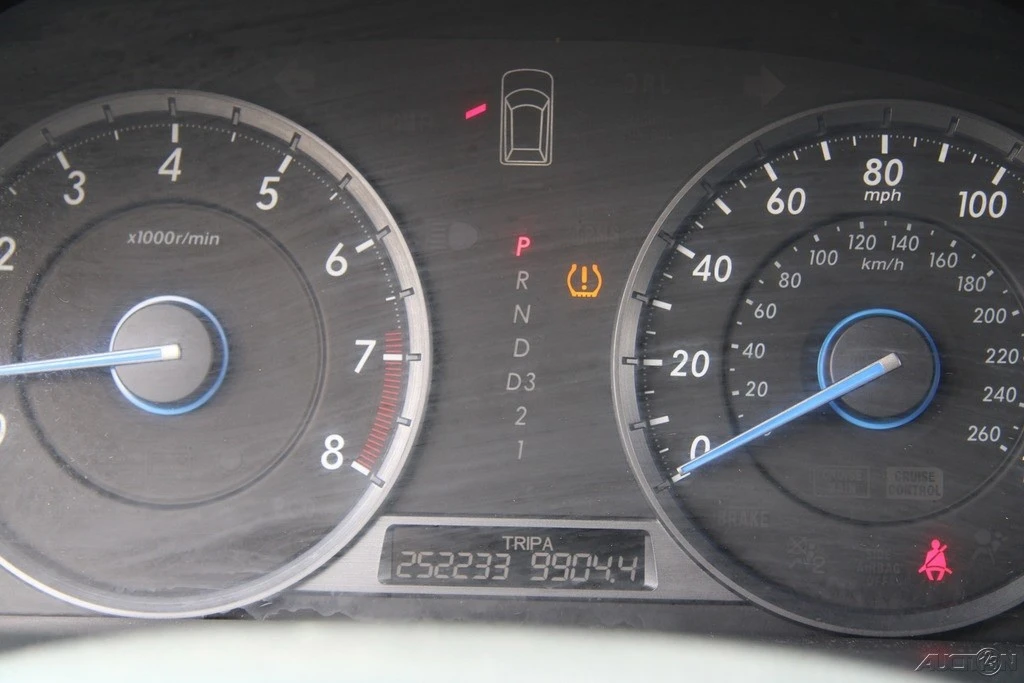 2010 Honda Accord 8th Gen - Image 18 of 24