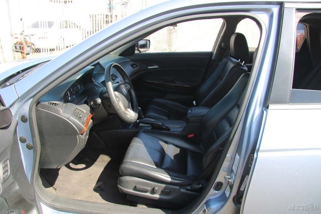 2010 Honda Accord 8th Gen - Image 15 of 21