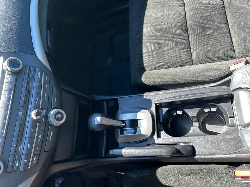 2010 Honda Accord 8th Gen - Image 8 of 12