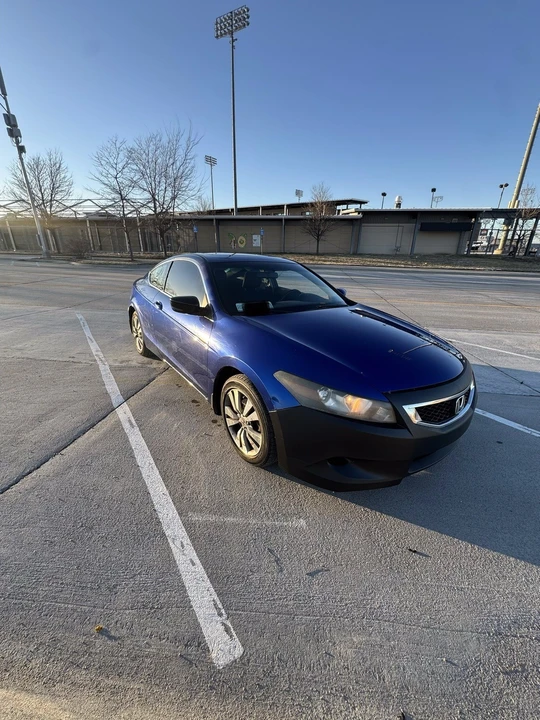 2010 Honda Accord 8th Gen - Image 2 of 15